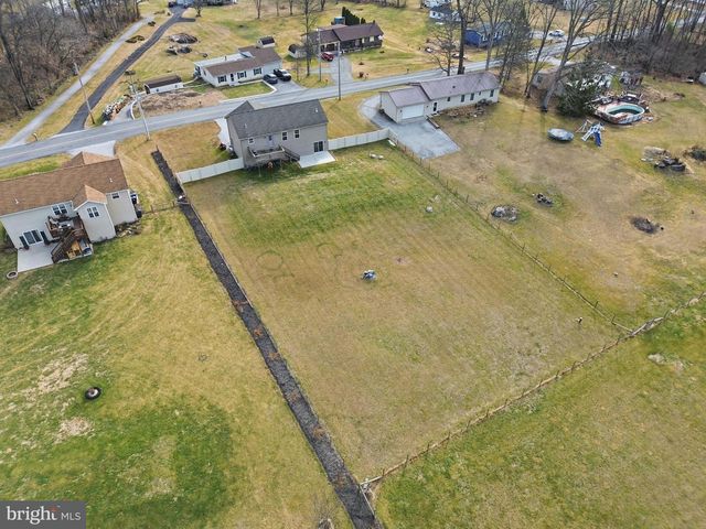 1486 NEW CHESTER RD, New Oxford, PA 17350