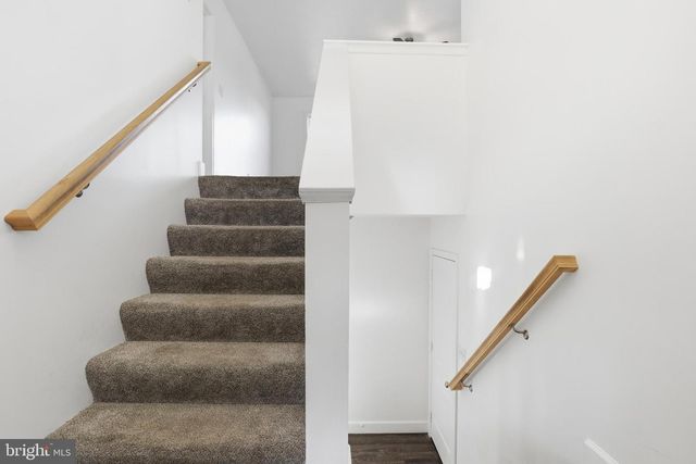 1486 NEW CHESTER RD, New Oxford, PA 17350