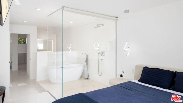 22548 Pacific Coast Highway 203, Malibu, CA 90265