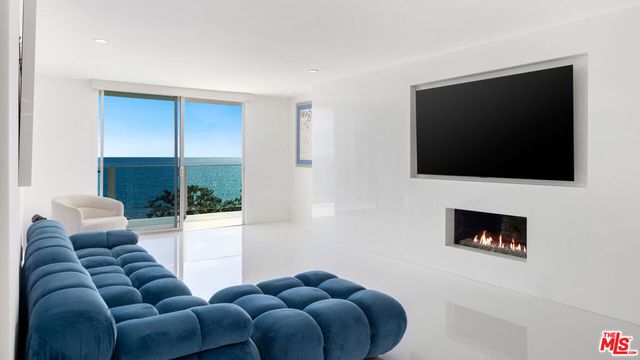 22548 Pacific Coast Highway 203, Malibu, CA 90265