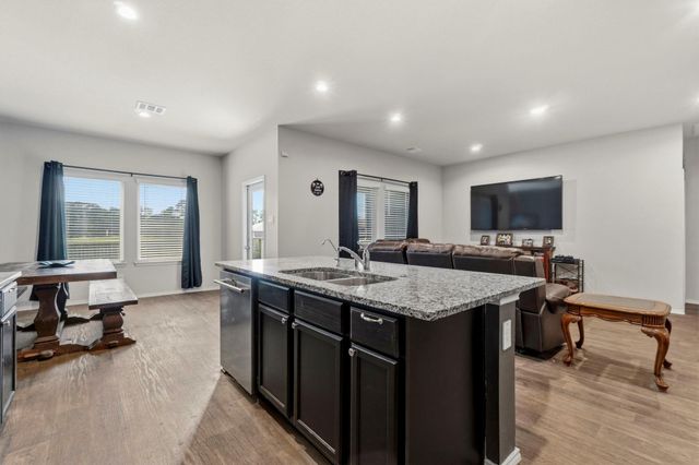 40447 Garden Heights Lane, Magnolia, TX 77354