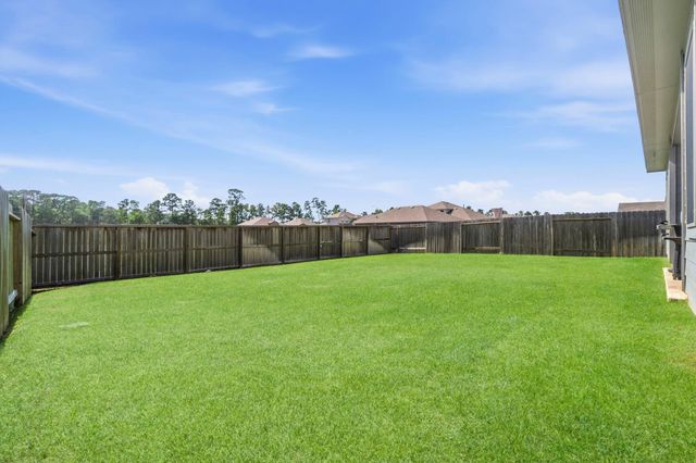 40447 Garden Heights Lane, Magnolia, TX 77354