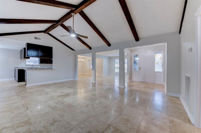 2706 Williamsburg Drive, Dickinson, TX 77539