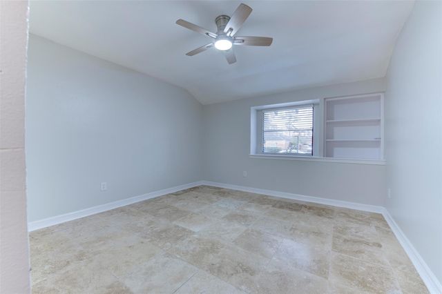 2706 Williamsburg Drive, Dickinson, TX 77539