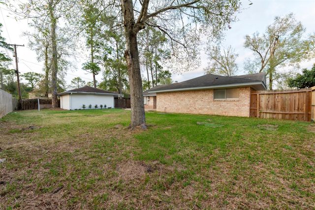 2706 Williamsburg Drive, Dickinson, TX 77539
