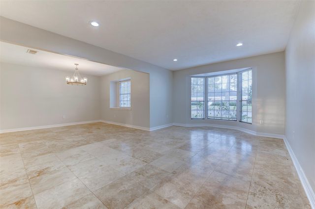 2706 Williamsburg Drive, Dickinson, TX 77539