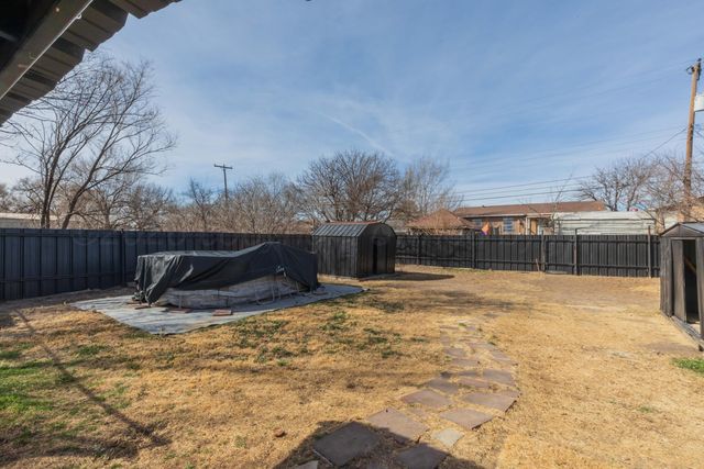 2216 LOCUST Street, Amarillo, TX 79109