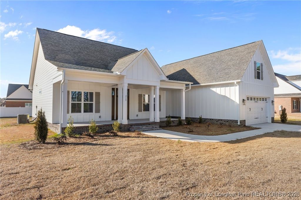 315 Baymeadow Bend, Lumberton, NC 28358 — photo 3