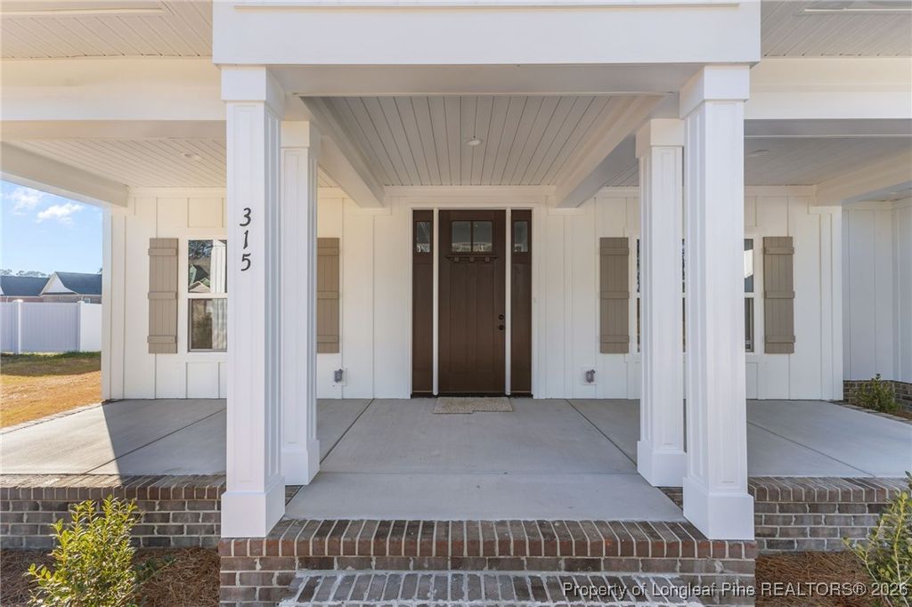 315 Baymeadow Bend, Lumberton, NC 28358 — photo 4