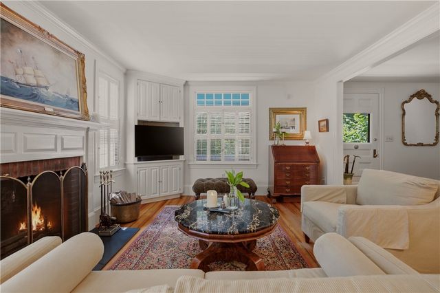 83 Malbone Road, Newport, RI 02840