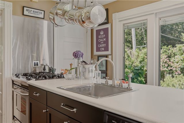 83 Malbone Road, Newport, RI 02840