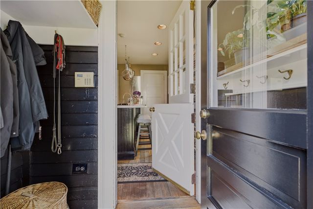 83 Malbone Road, Newport, RI 02840