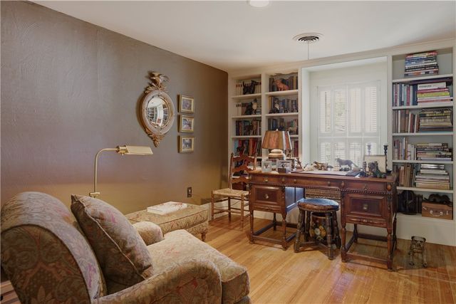 83 Malbone Road, Newport, RI 02840