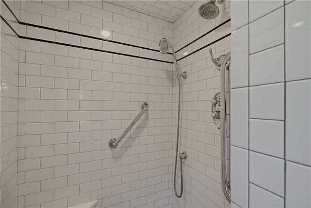 83 Malbone Road, Newport, RI 02840