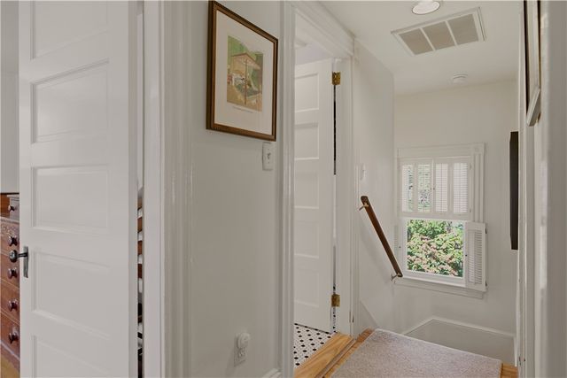 83 Malbone Road, Newport, RI 02840