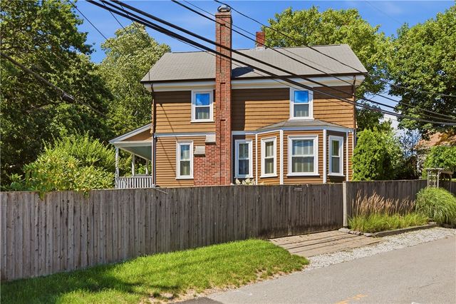 83 Malbone Road, Newport, RI 02840