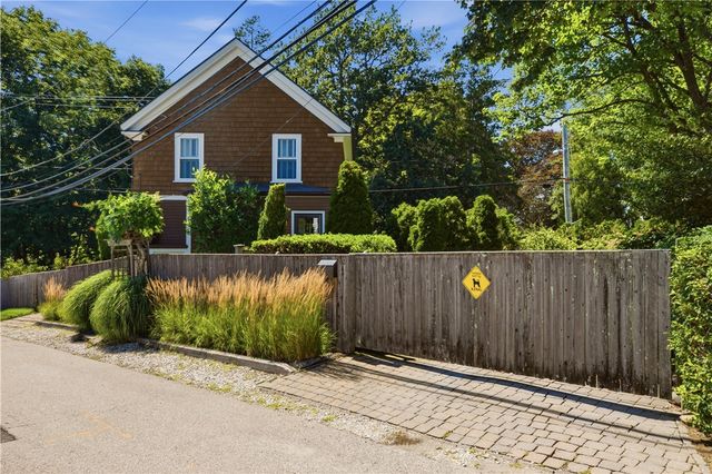 83 Malbone Road, Newport, RI 02840