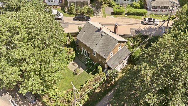 83 Malbone Road, Newport, RI 02840