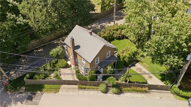 83 Malbone Road, Newport, RI 02840