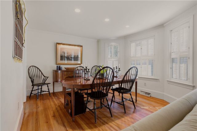 83 Malbone Road, Newport, RI 02840