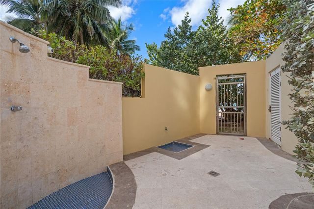 6 CARRION COURT, San Juan, PR 00911