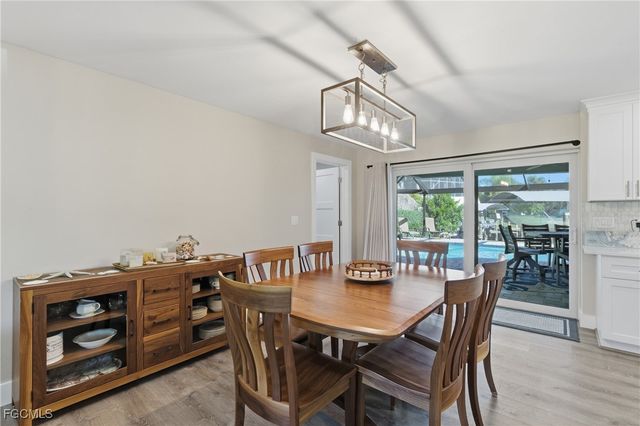 6807 Azalea LN, Fort Myers, FL 33919