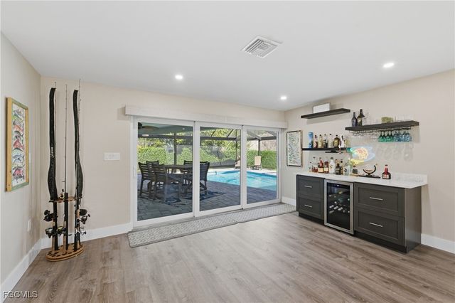 6807 Azalea LN, Fort Myers, FL 33919