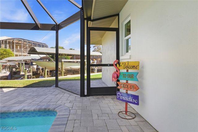 6807 Azalea LN, Fort Myers, FL 33919