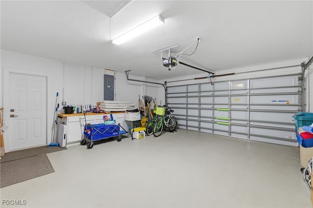 6807 Azalea LN, Fort Myers, FL 33919