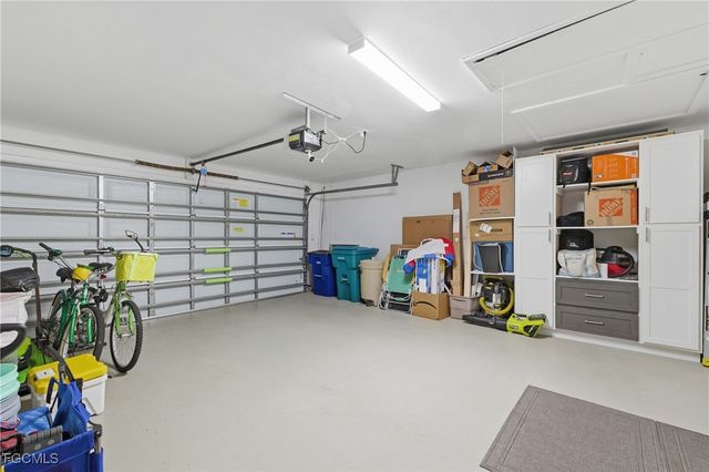 6807 Azalea LN, Fort Myers, FL 33919