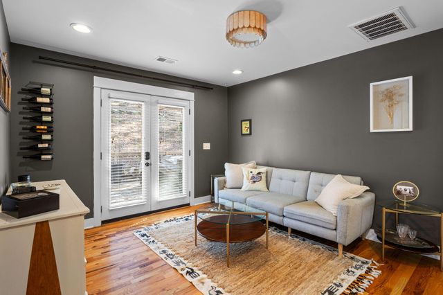 1031 Dartmouth Street, Chattanooga, TN 37405