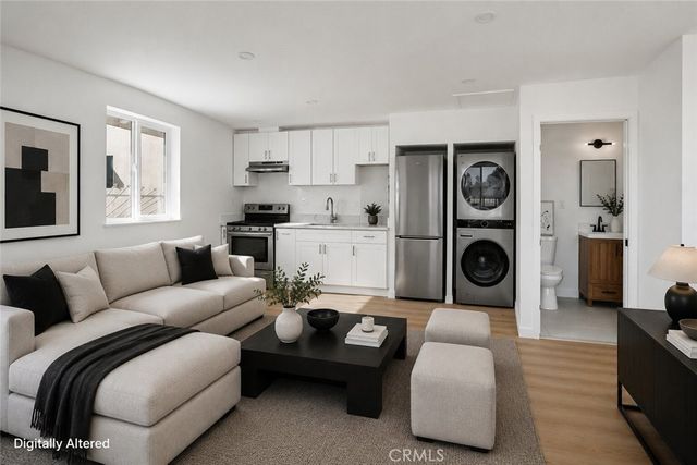 13907 13909 Wyandotte Street, Van Nuys, CA 91405