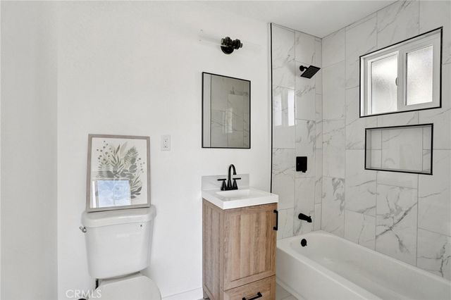 13907 13909 Wyandotte Street, Van Nuys, CA 91405