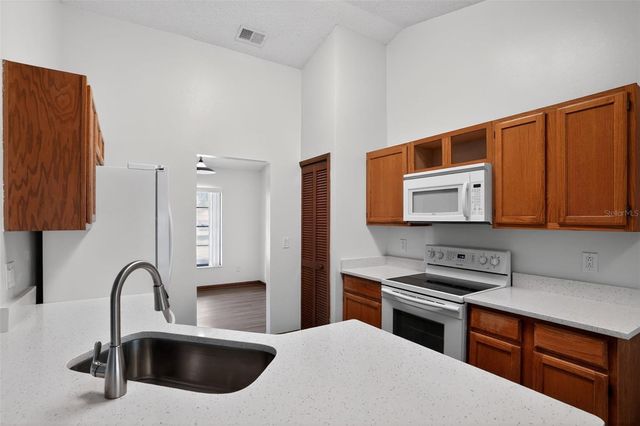 2763 PELHAM CIRCLE, Deltona, FL 32738