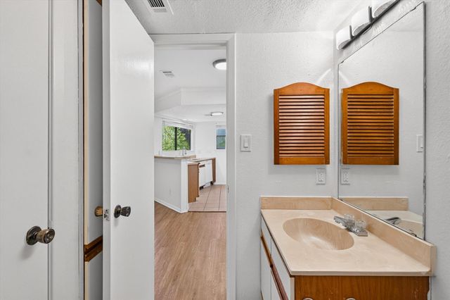 2500 Burleson RD 615, Austin, TX 78741