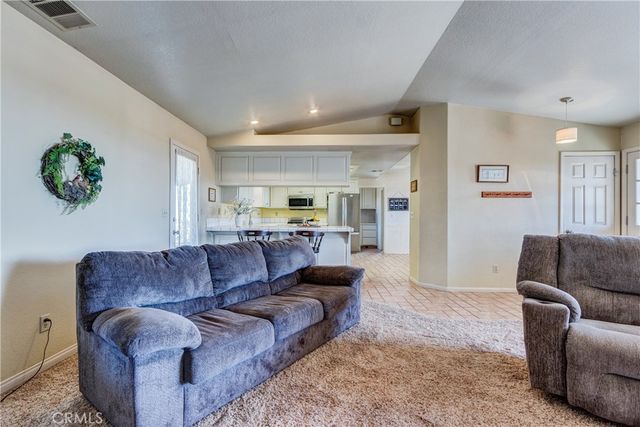 8650 Cowberry, Phelan, CA 92371