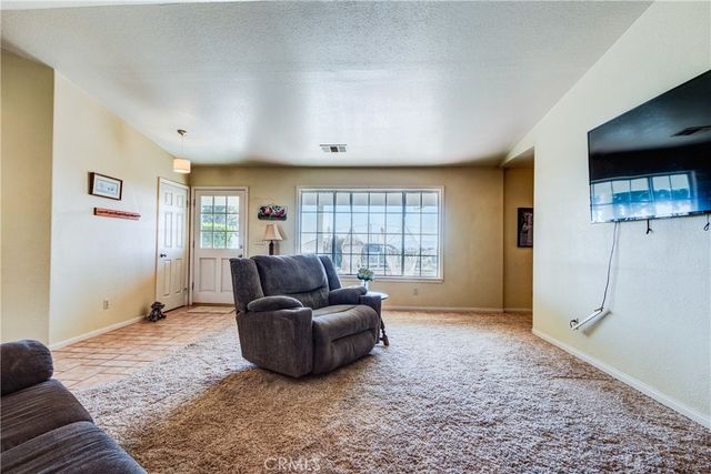 8650 Cowberry, Phelan, CA 92371