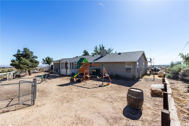 8650 Cowberry, Phelan, CA 92371