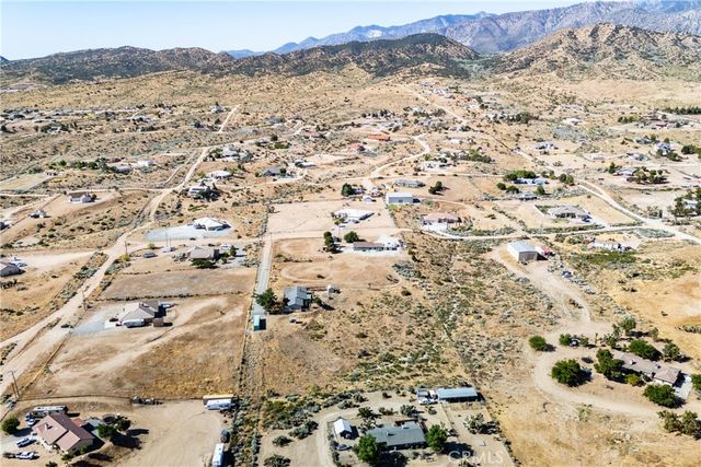 8650 Cowberry, Phelan, CA 92371