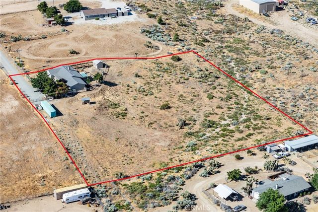 8650 Cowberry, Phelan, CA 92371