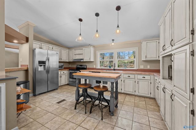 249 Laurel Lane, Gurley, AL 35748