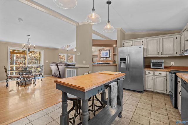 249 Laurel Lane, Gurley, AL 35748