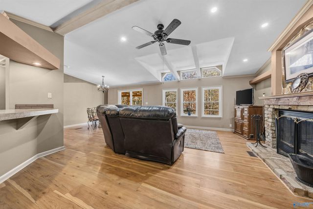 249 Laurel Lane, Gurley, AL 35748