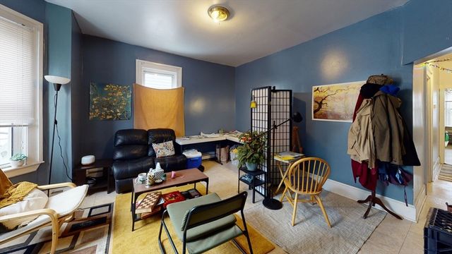 36 Mozart 2, Boston, MA 02130