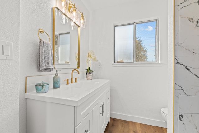 304 Brentwood Dr, Roseville, CA 95678