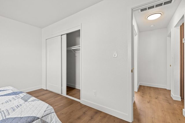 304 Brentwood Dr, Roseville, CA 95678