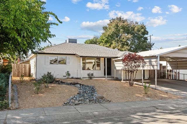 304 Brentwood Dr, Roseville, CA 95678