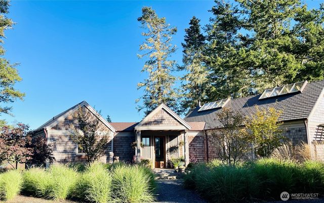 16 Bayshore Road, Friday Harbor, WA 98250