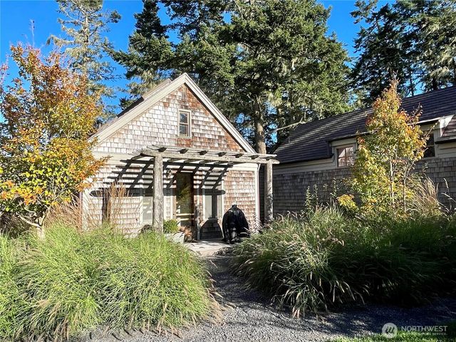 16 Bayshore Road, Friday Harbor, WA 98250