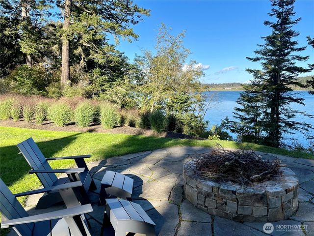 16 Bayshore Road, Friday Harbor, WA 98250
